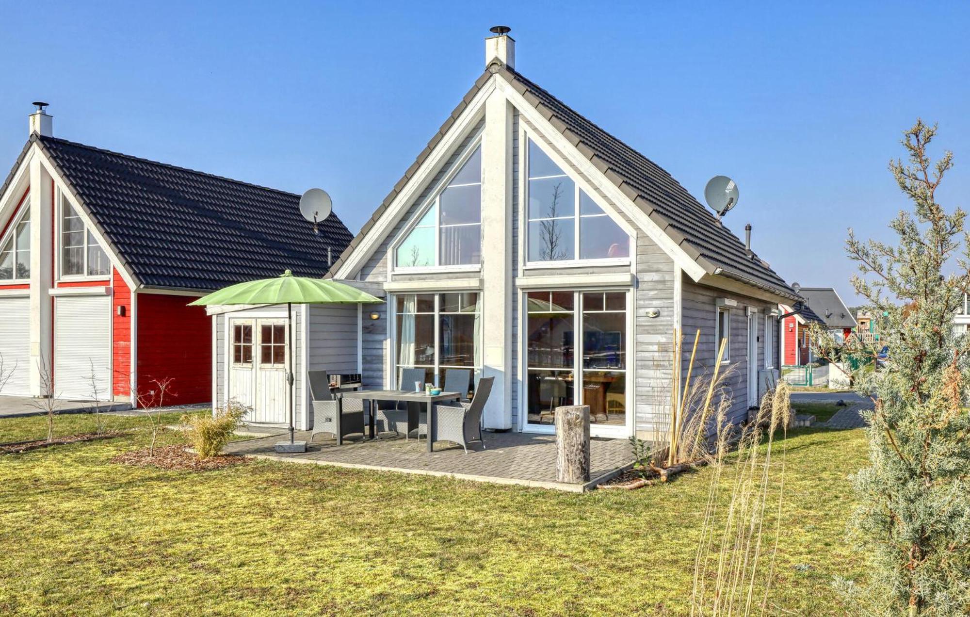 2 Bedroom Stunning Home In Zerpenschleuse Eksteriør bilde